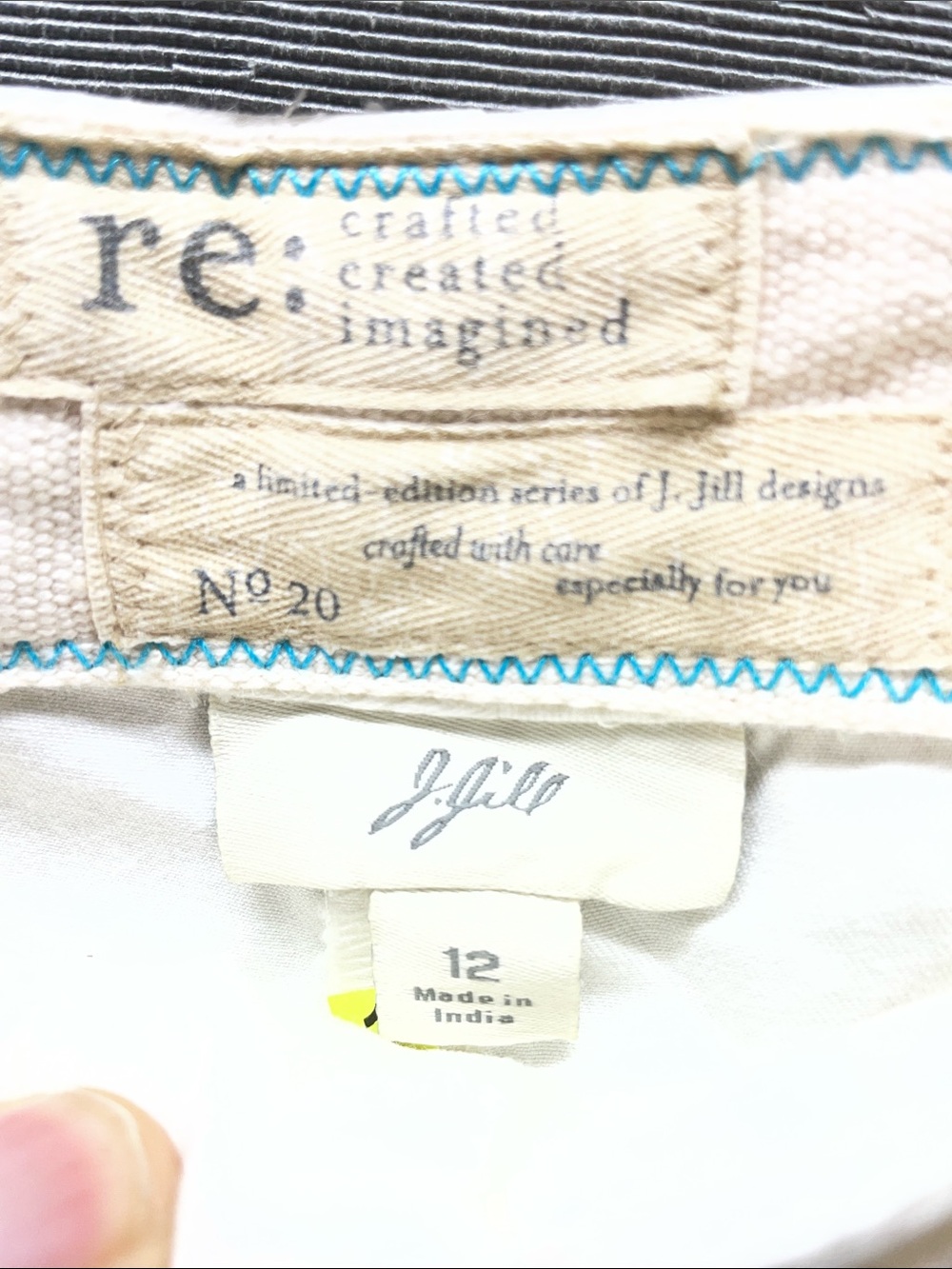 J. Jill Cream Cropped Cargo Capris wide leg with Floral Embroidery - Picture 2 of 12